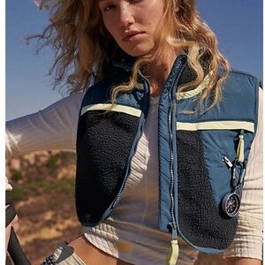 Free People Movement cropped On the Slopes vest